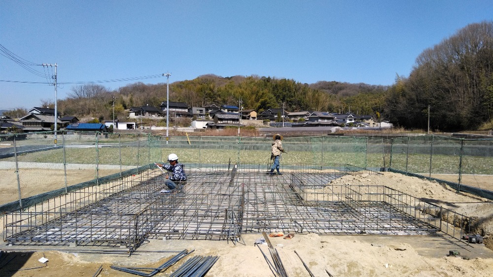 基礎工事スタート